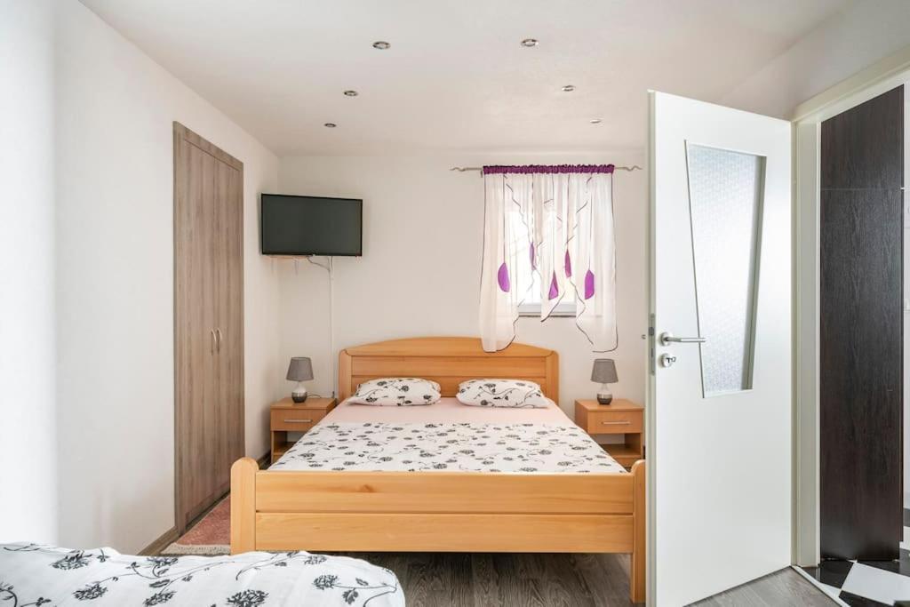 Studio Apartment Grgic Šibenik Exterior foto