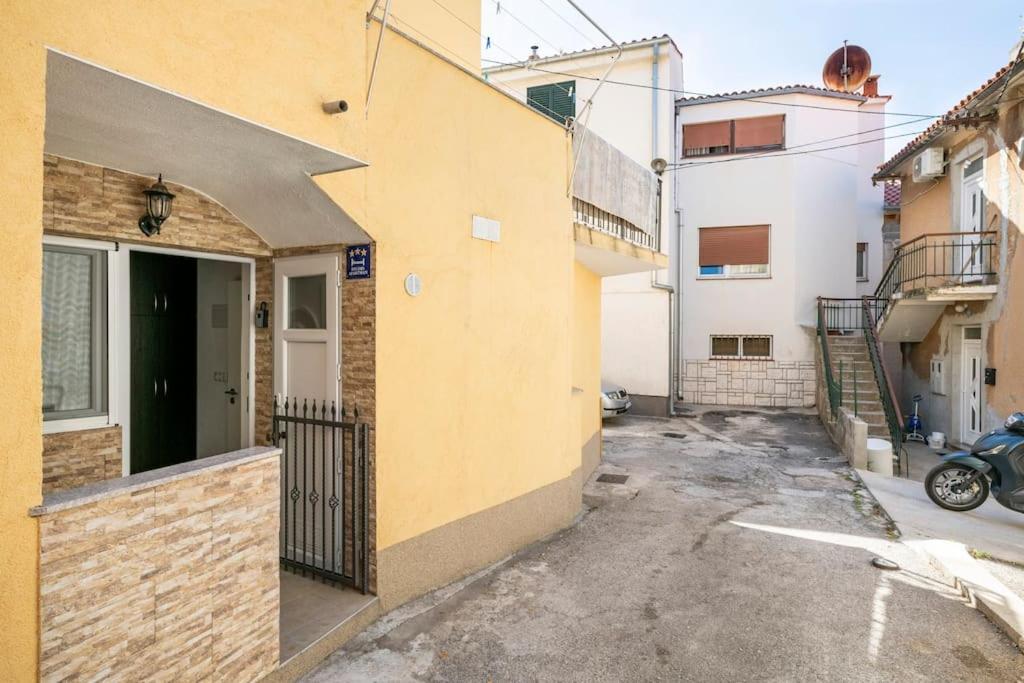 Studio Apartment Grgic Šibenik Exterior foto